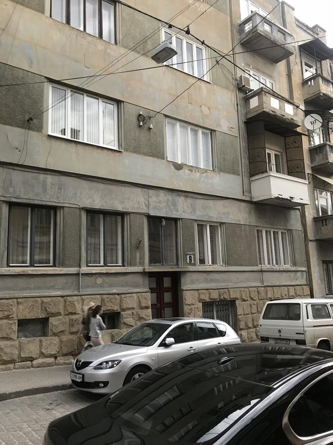 Apartment On Hoholya Street Tjernivtsi Exteriör bild